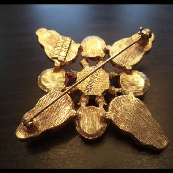 VINTAGE ESTATE SIGNED SARAH COV CANADA 2.5" BROOCH - Picture 2 of 4